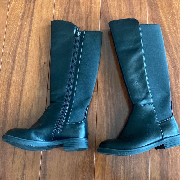 Black knee boots - Picture 2 of 4